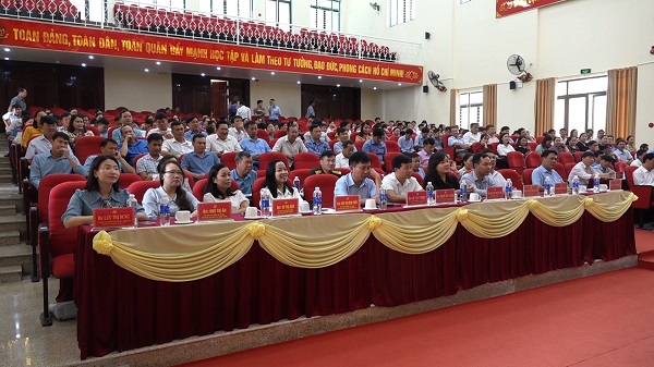 Huyện ủy Thạch Thành tổ chức nghiên cứu, học tập quán triệt, triển khai thực hiện Nghị quyết Hội nghị lần thứ 5, BCH Trung ương Đảng khóa XIII