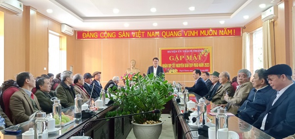 Huyện Uỷ Thạch Thành tổ chức gặp mặt các đồng chí nguyên lãnh đạo huyện qua các thời kỳ nhân dịp tết Nguyên Đán Quý Mão 2023
